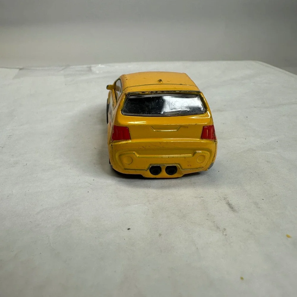 Fast Lane Yellow AT-002 Sport Hatchback Die-Cast Toy Car‎ 2013 Racing Stripes
